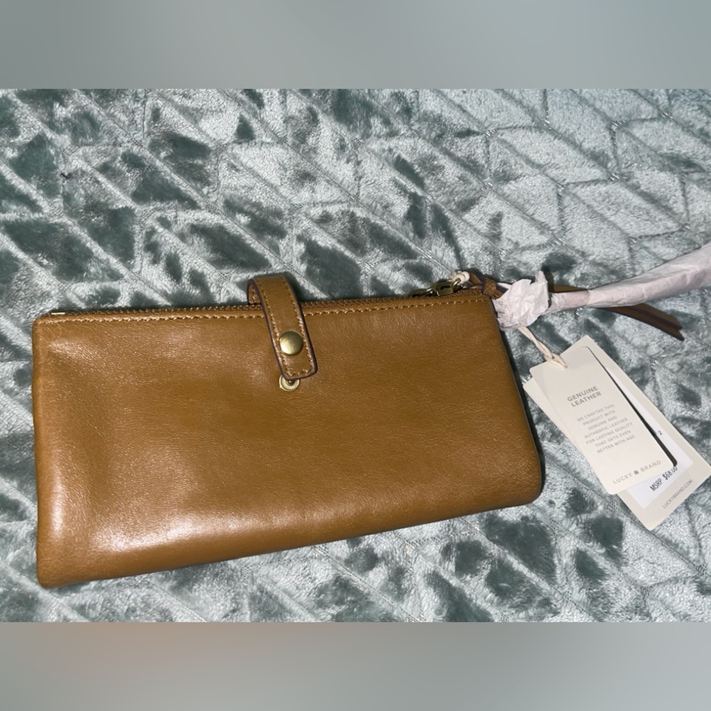 Lucky Brand Koda Leather Wallet Topanga Tan NWT light Academia minimalist staple